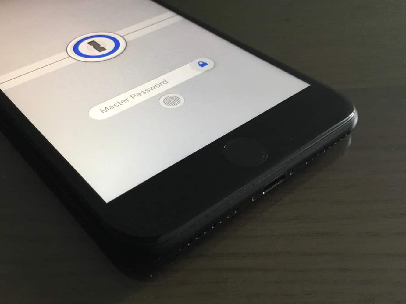 1Password adds support for iOS 12 Password Autofill