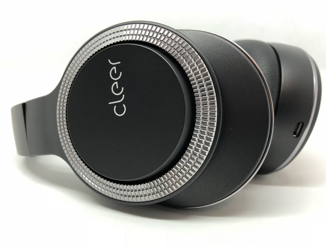 Review: Cleer Flow Wireless Hybrid Noise Canceling Headphone