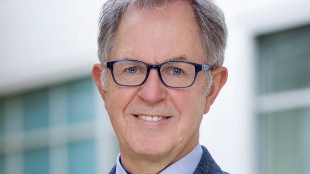 Apple’s valuation no longer attractive, says a top tech analyst