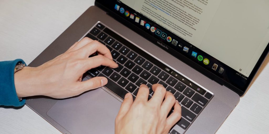 13″ MacBook Pro with updated keyboard to release soon