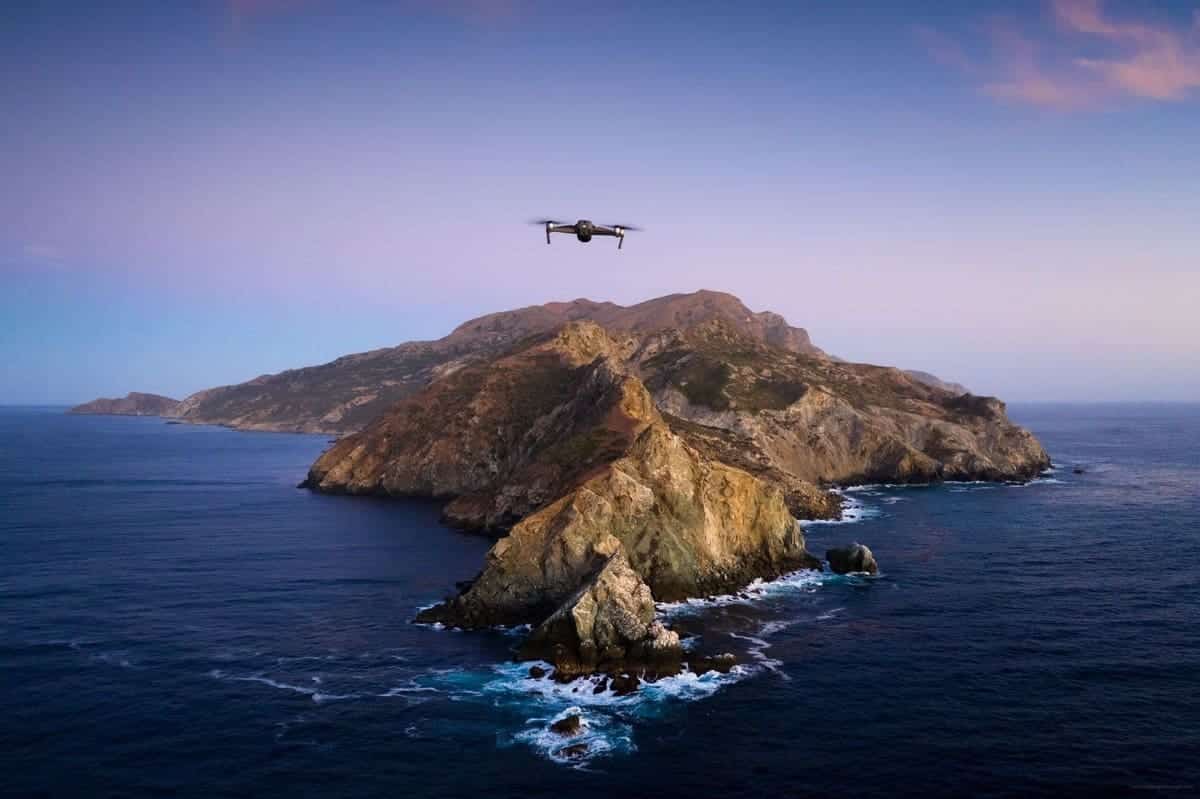 Apple Enthusiasts Recreate Catalina Wallpaper Despite Challenging Terrain