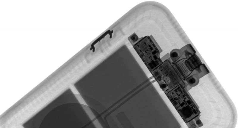iPhone 11 smart battery case in X-ray