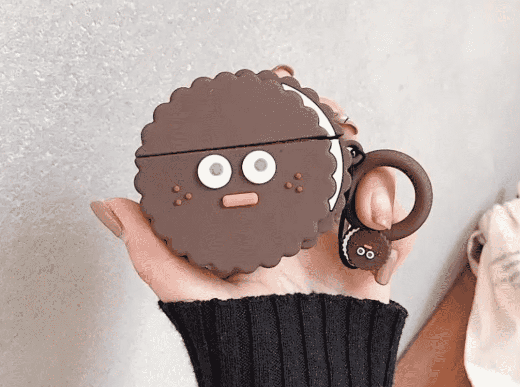 This is Super Cute 3D Silicone case for the AirPods Pro.