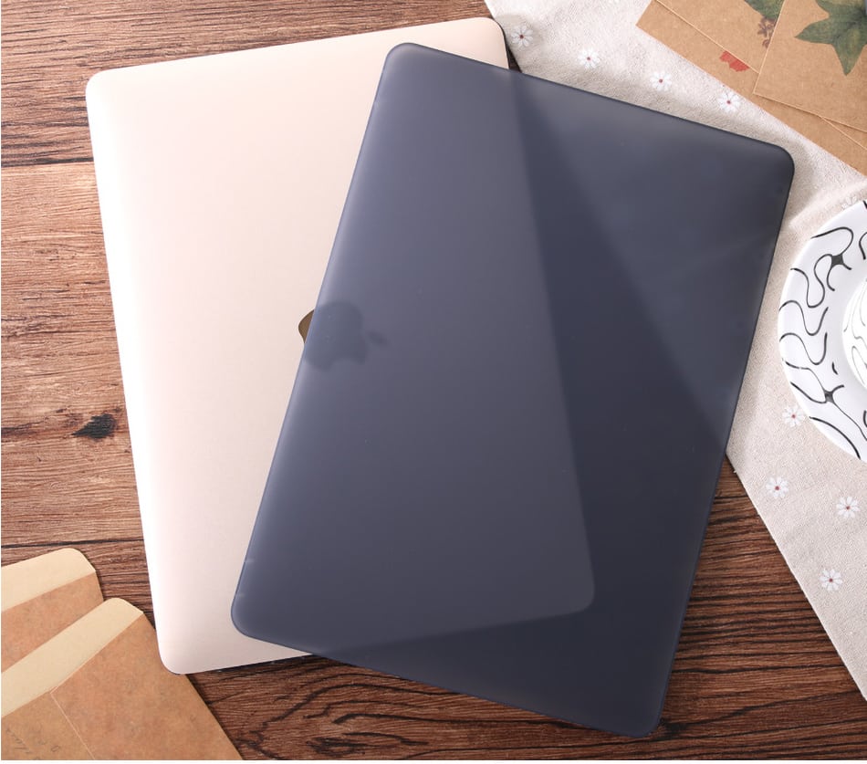 Light Shell MacBook Pro 2019 13 inch case