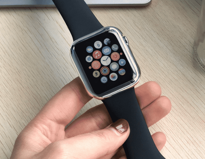 This is the Hard Bumper Case for 44mm and 40mm Apple Watch Series 5.