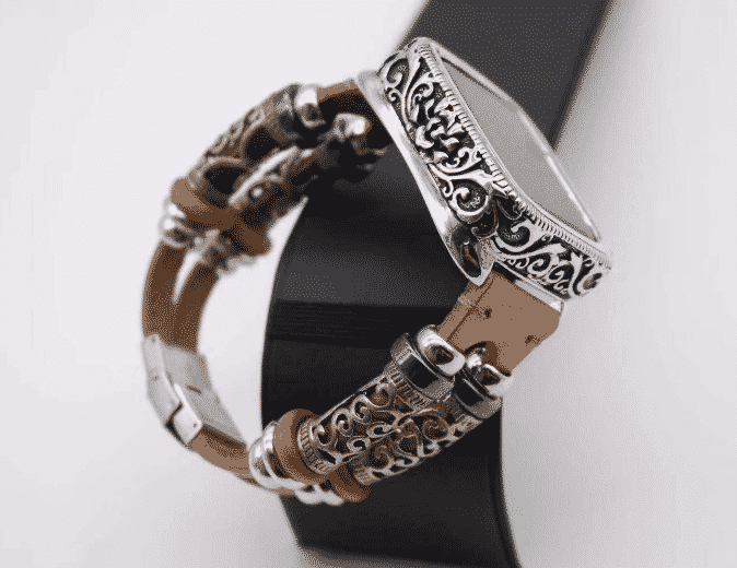 This is the Premium Metal Case for 44mm and 40mm Apple Watch Series 5.