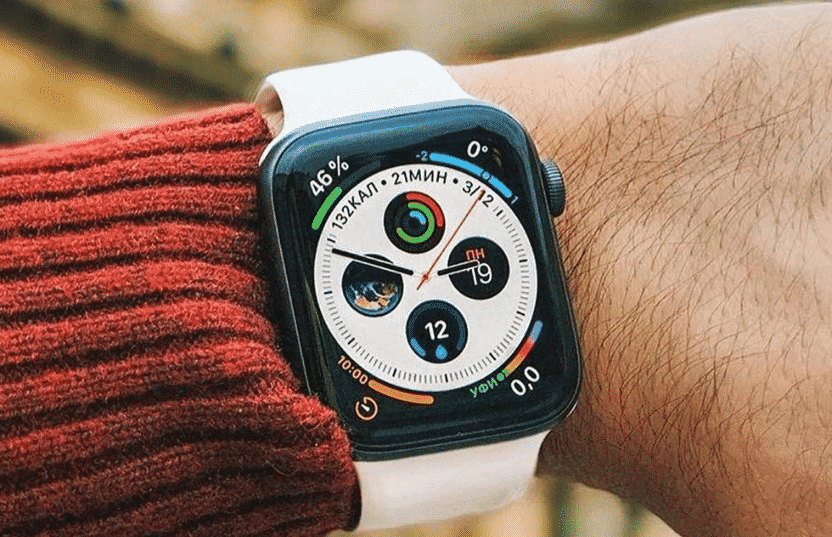 This is the Silicone Rubber Band for 44mm and 40mm Apple Watch Series 5.