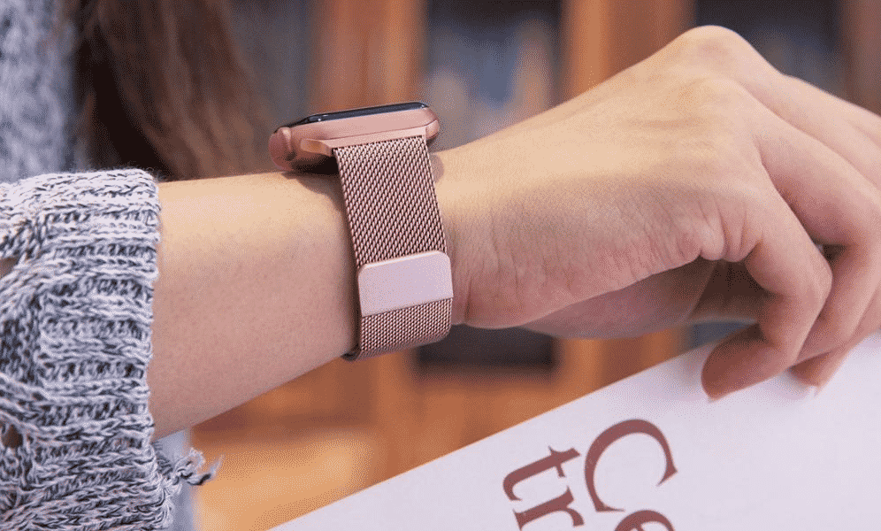 This is the Stainless Steel Band for 44mm and 40mm Apple Watch Series 5.