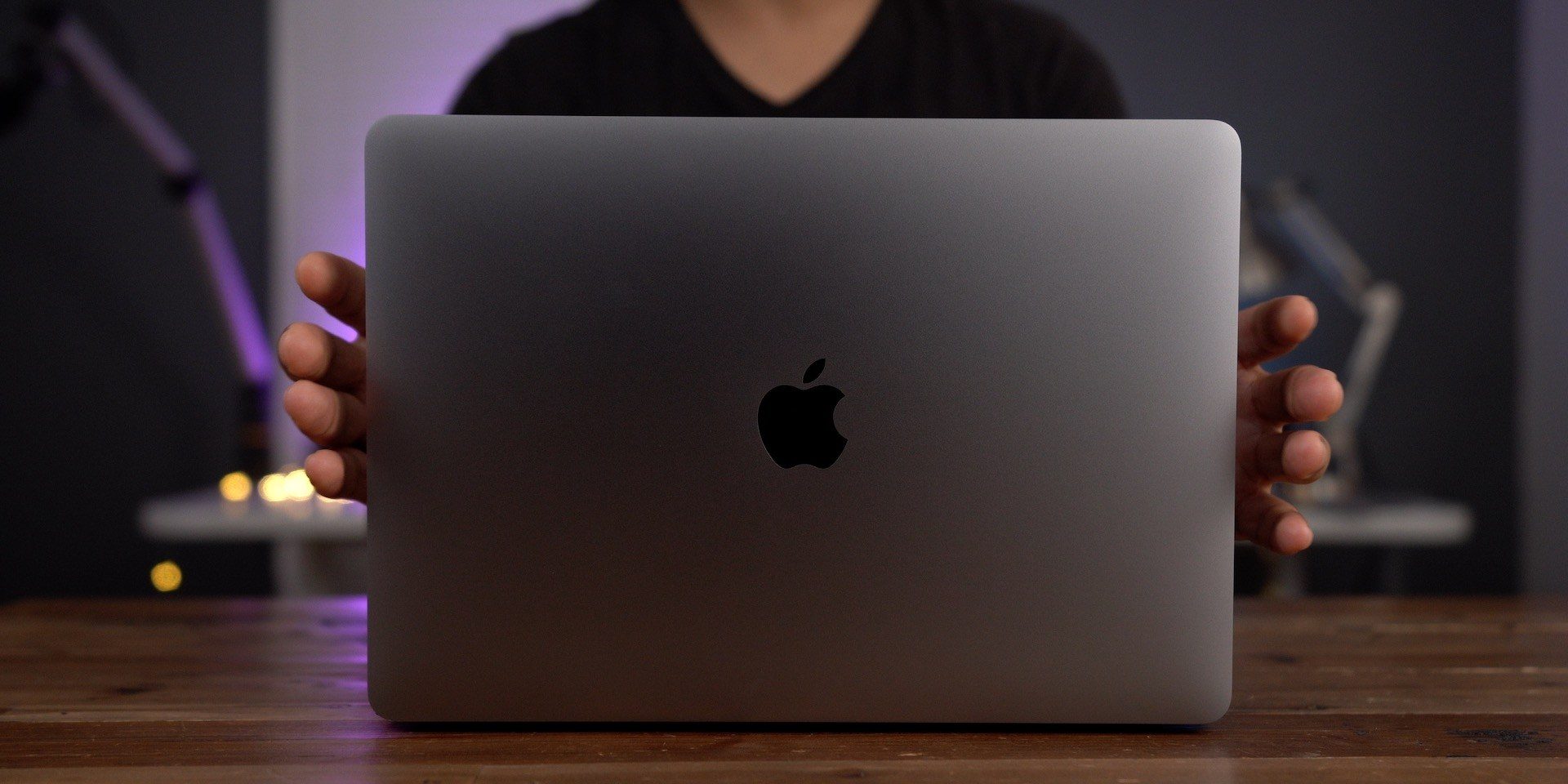 Apple Restricts its Employees to Travel to Italy and South Korea