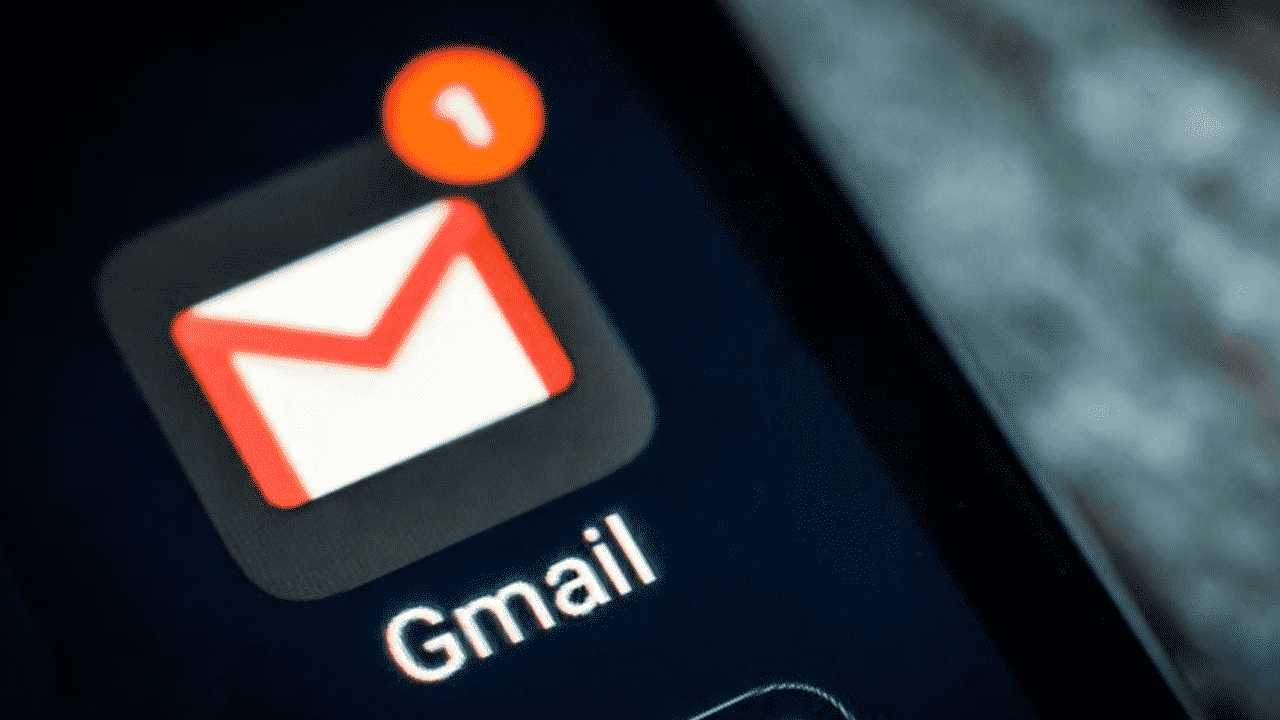 Gmail is now available in dark mode on all iOS devices
