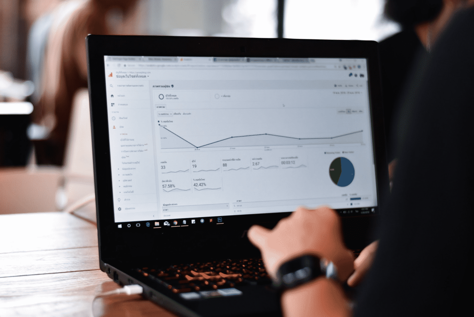Manipulating the Mobile-First Google Index with Expired Domains