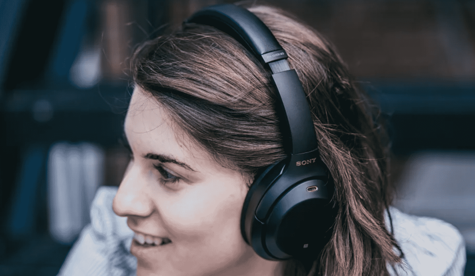 5 Travel-Friendly Headphones