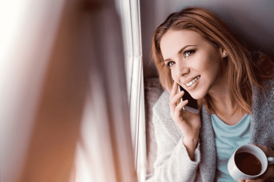 girlfriend texting her ex and hiding it