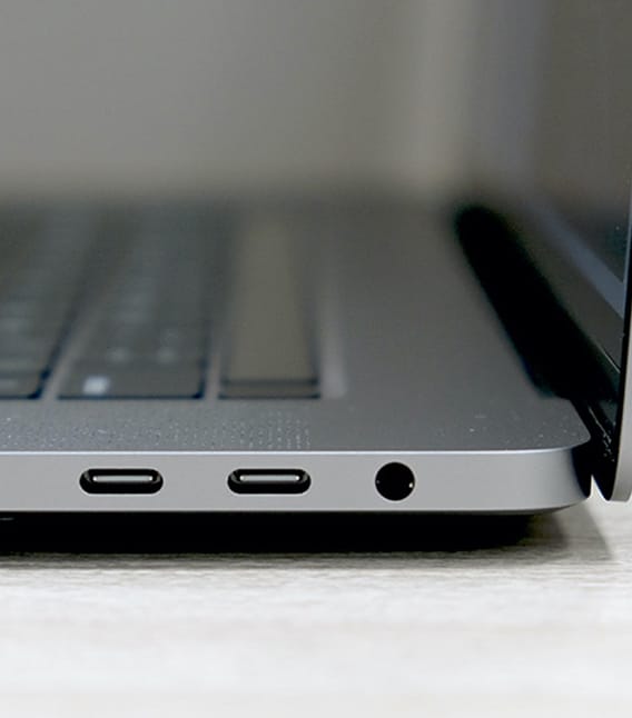 MacBook USB-C charging socket