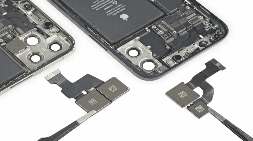 iPhone 12 teardown