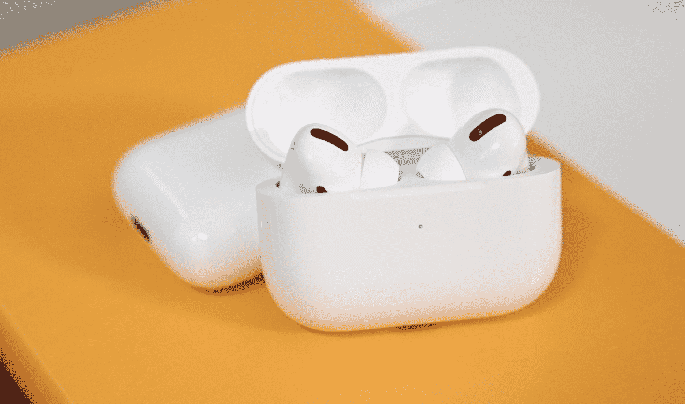 AirPods