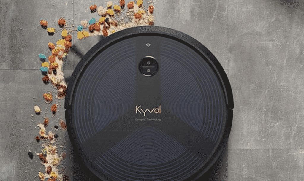 Kyvol Cybovac D6 Robot Vacuum & Mop 2-in-1 in close up