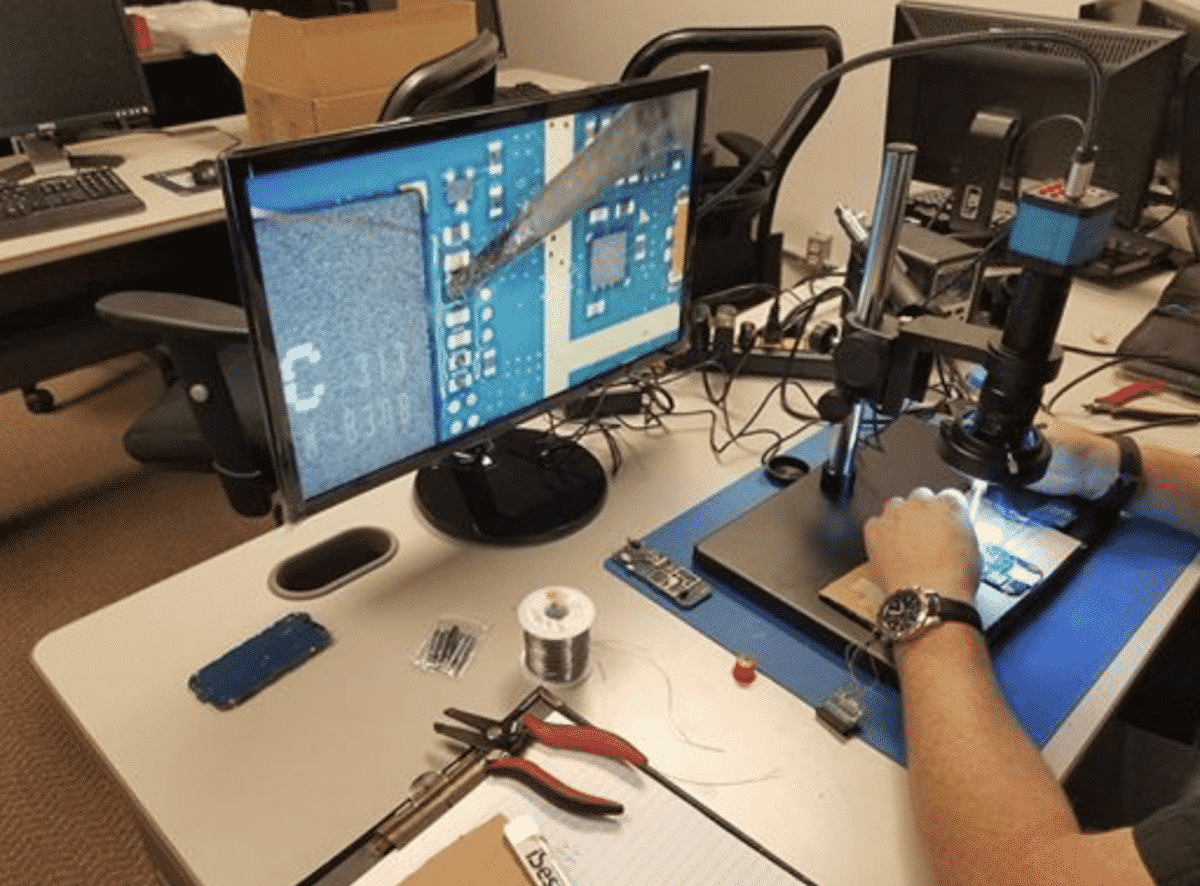 How to Form an LLC for A Cell Phone Repair Business