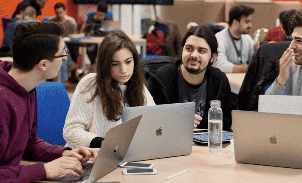 9 best IP geolocation APIs for Apple developers