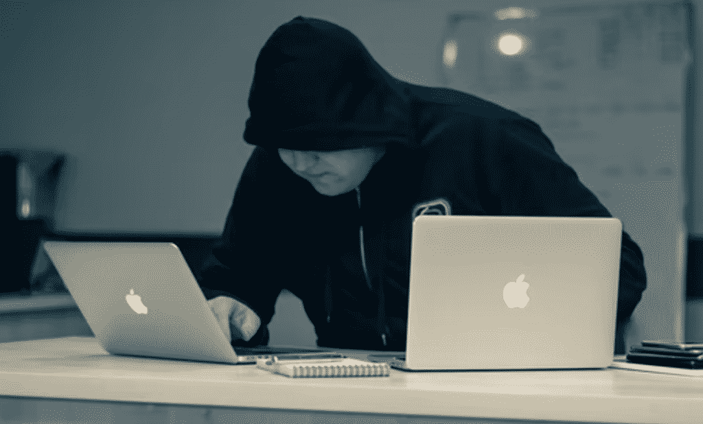 The Best Features to Look For In An Identity Monitoring Service