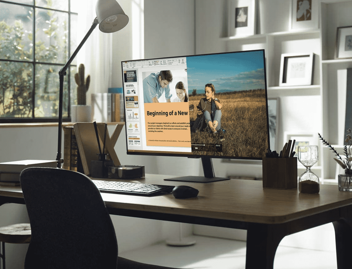 Samsung’s 32 inch 4K Smart Monitor