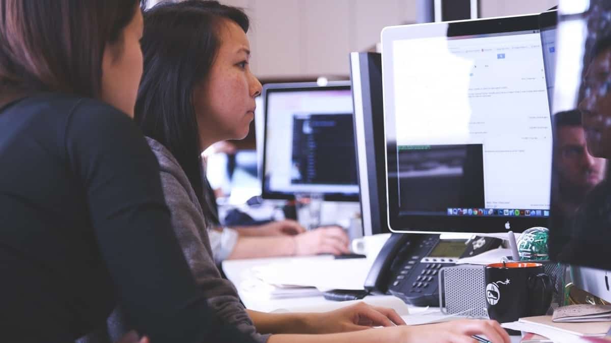 4 Technology Solutions Businesses Should Implement