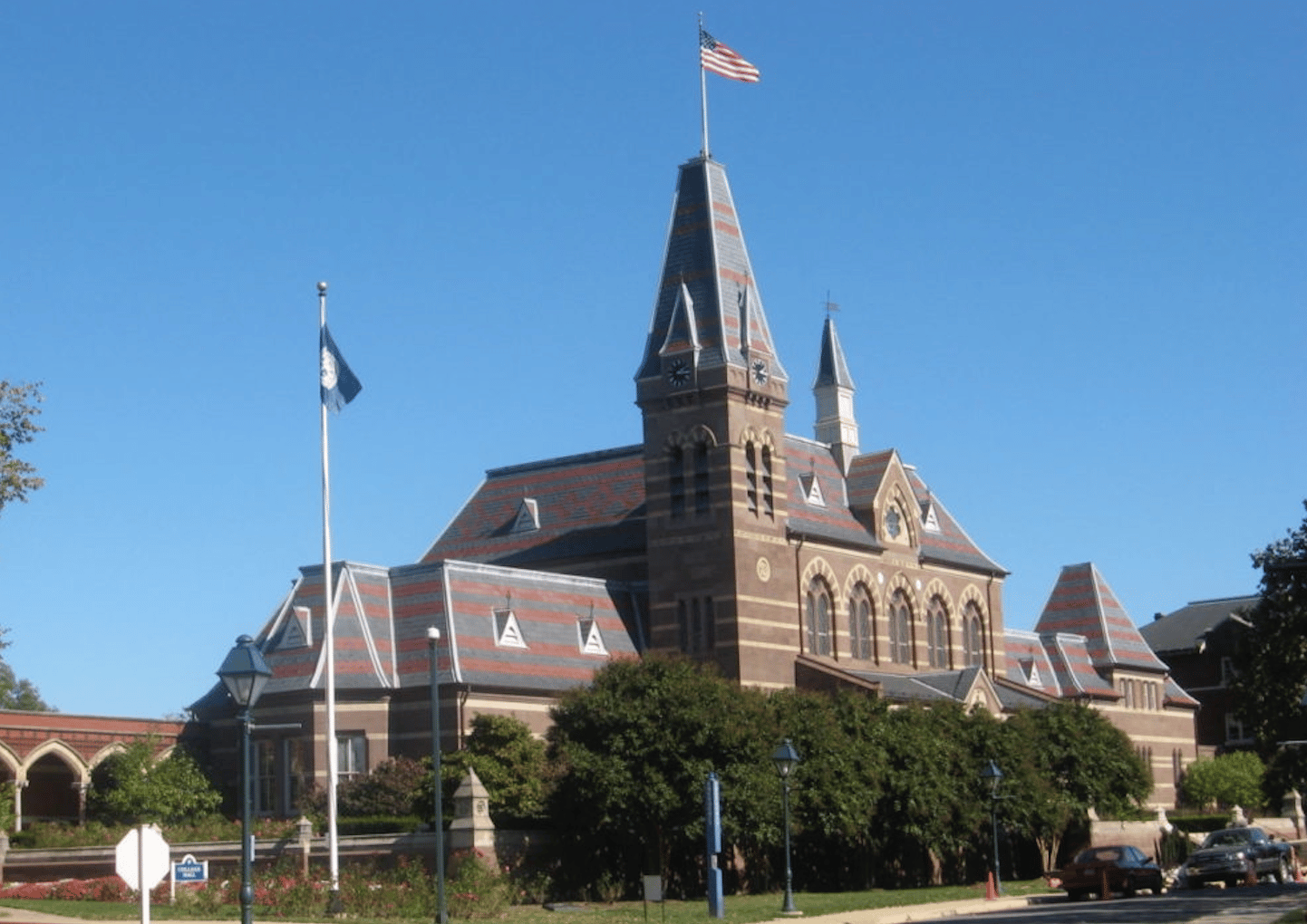 Apple Distinguished School