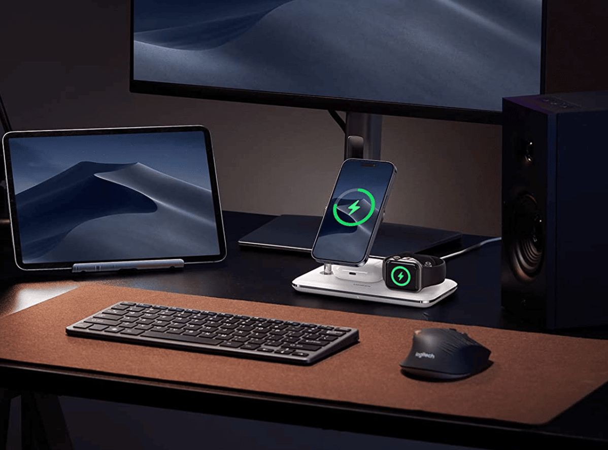 UGREEN 3-in-1 MagSafe Wireless Charging Station