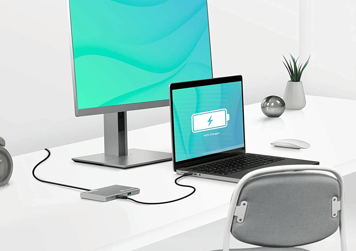 Plugable’s Thunderbolt 4 USB 4-in-1 Hub