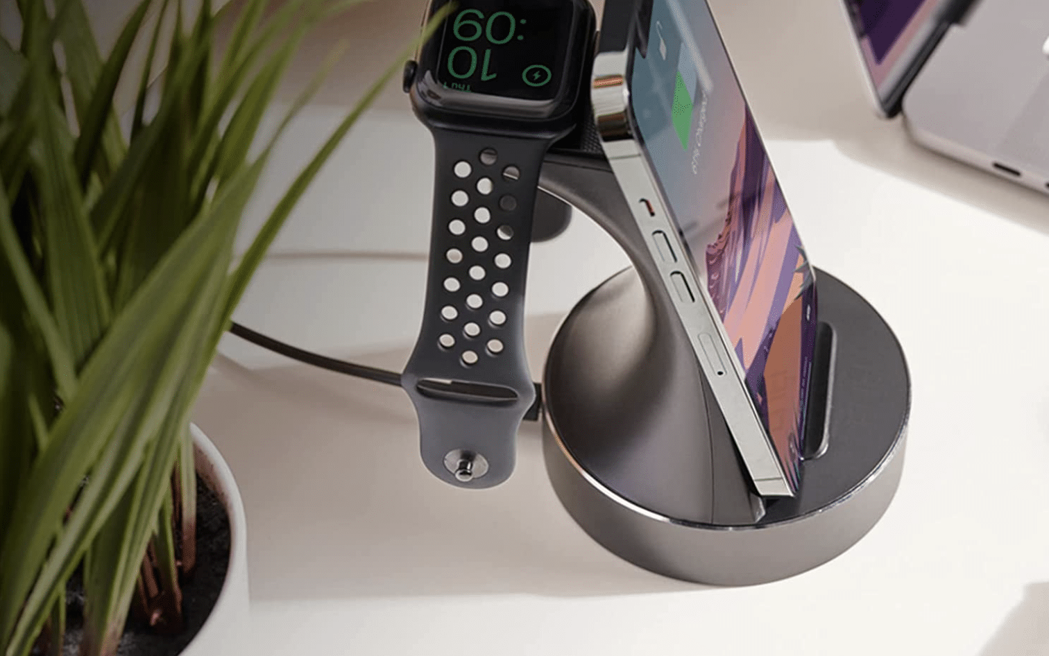 Case-Mate Fuel 2-in-1 Wireless Charging Stand