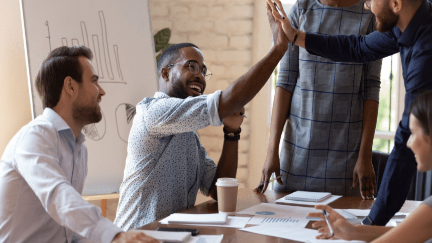 Recognizing Remote Employees Leveraging Mobile Apps for Connection and Appreciation