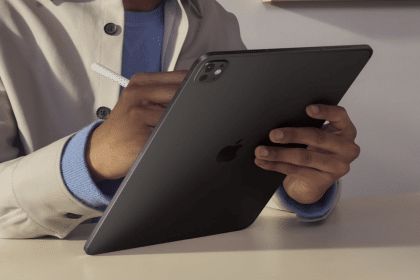 11-inch OLED iPad Pro