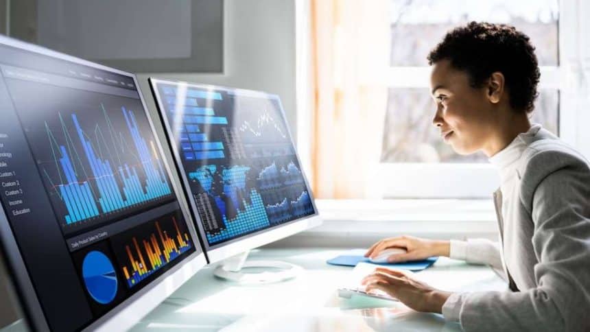 The Role of Data Analytics Apps in Shaping Future Investments