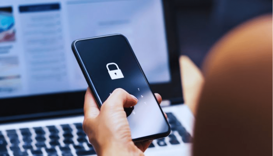 How to Identify and Protect Yourself from Fake Call Centers and Scam Calls