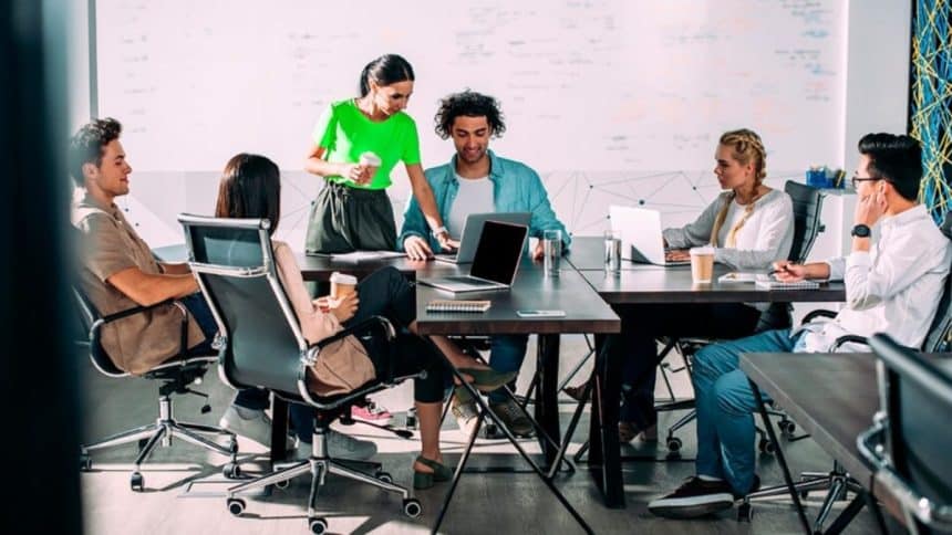 Tech Solutions for Small Businesses Looking to Scale Globally