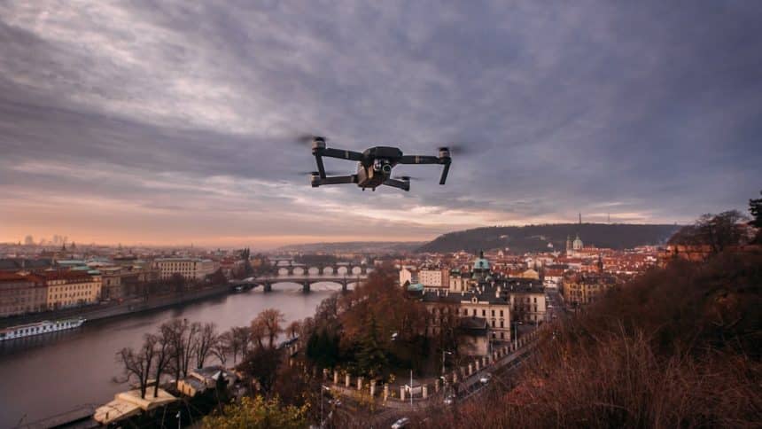 4 Key Gadgets Revolutionizing Landscape Design in 2024