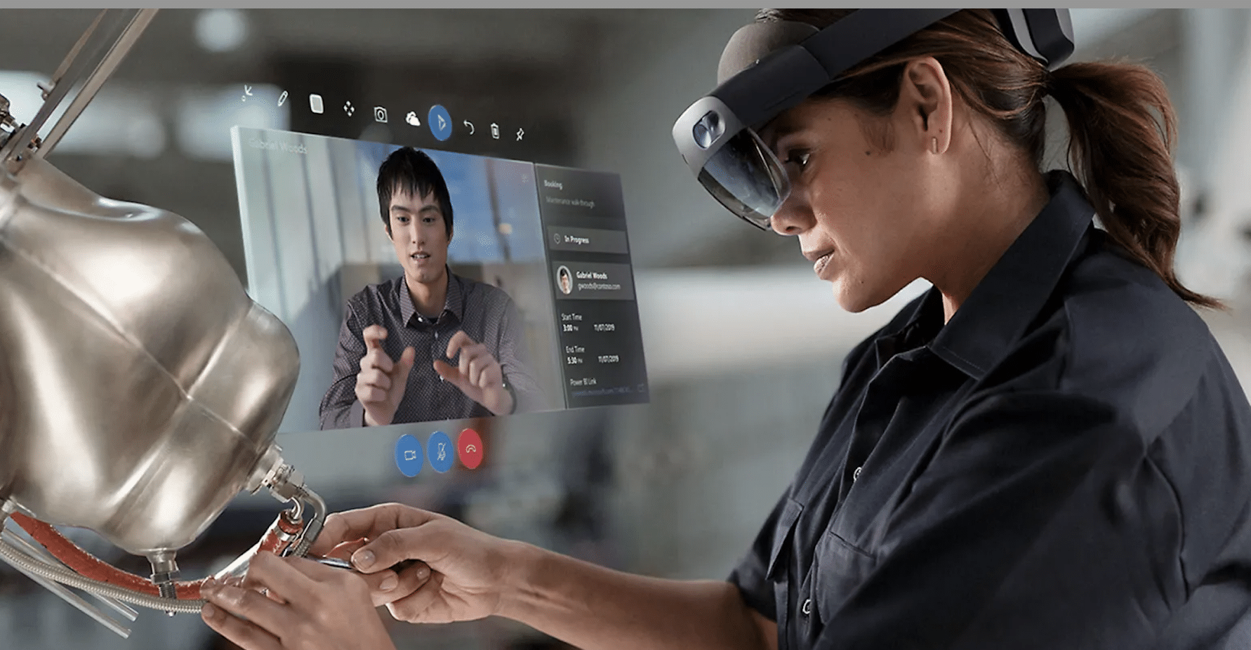 Microsoft HoloLens 2