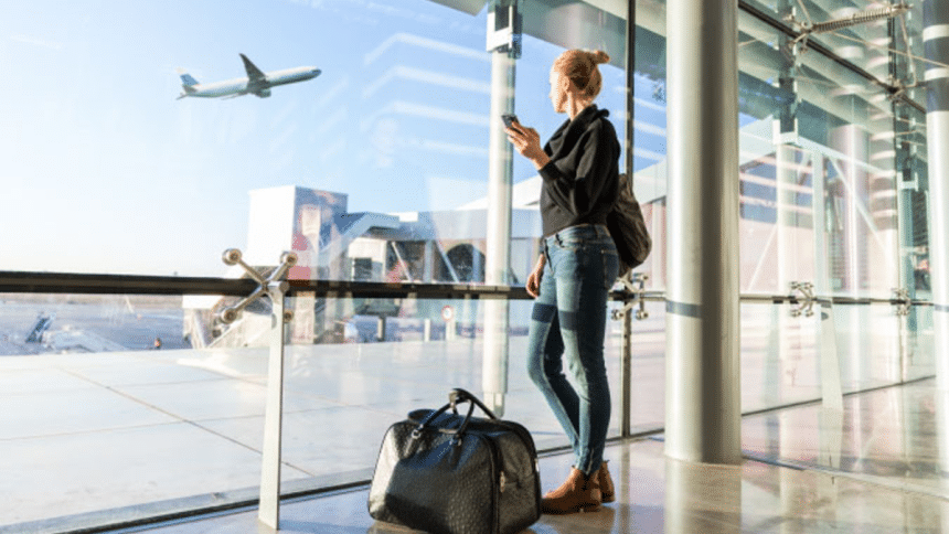 5 Gadgets and Apps to Help with Delayed Flight Boredom