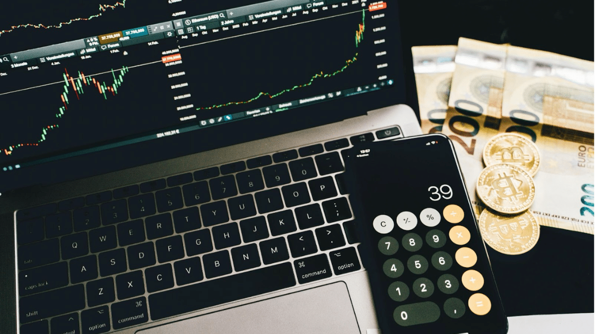 Smart Charting Tools and Their Impact on UK Traders