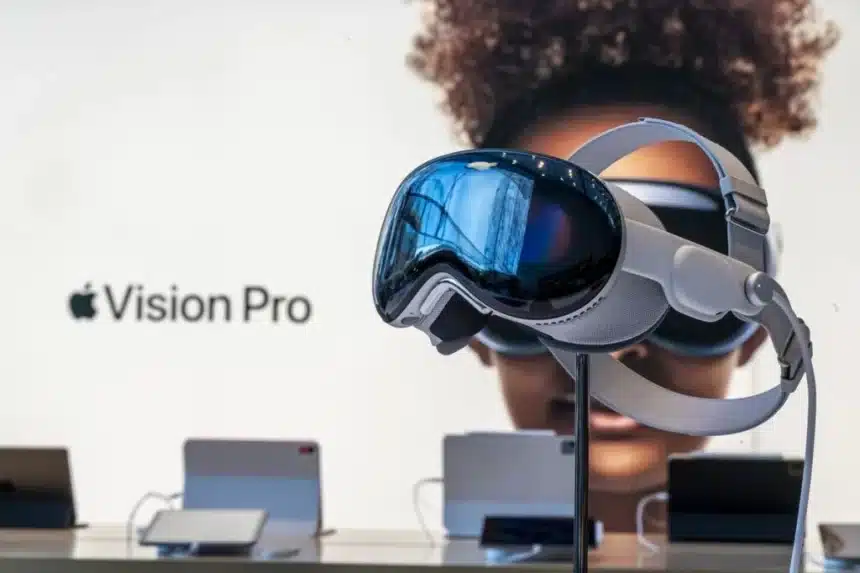 New ‘Improved’ Vision Pro to Launch This Year