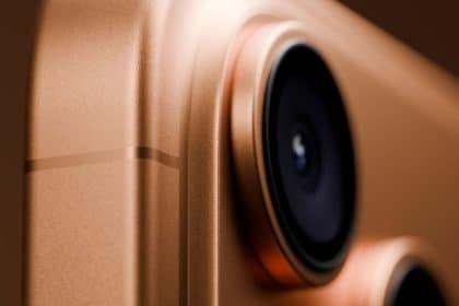 Leak for iPhone 17 Pro Suggests Redesigned Antenna With Enhanced 5G