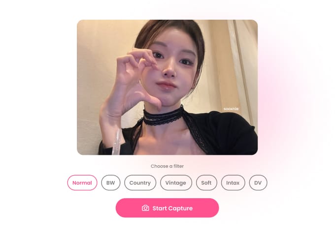 How to Capture Your Life Moments and Share Your Creations With an Online Photo Booth?