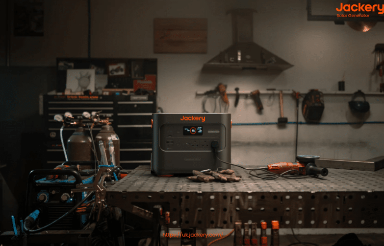 Professional Power Without the Noise: How the Jackery Solar Generator 3000 v2 Solves Site Power Challenges for UK Tradespeople