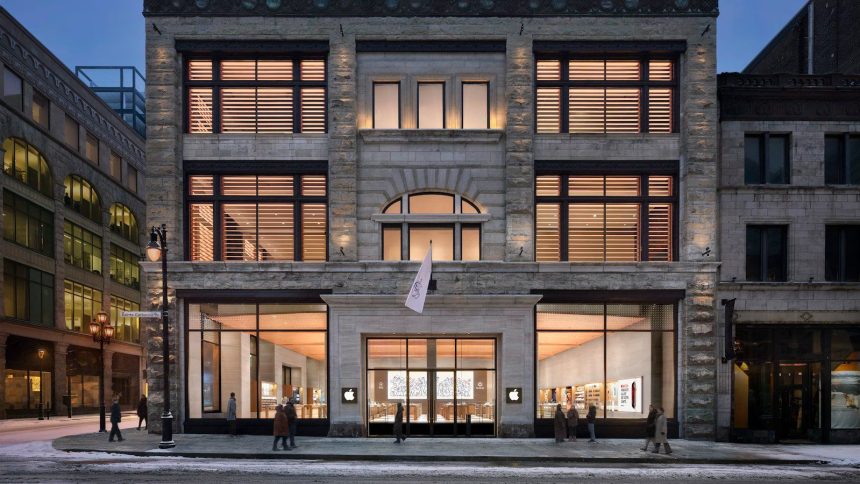 New Apple Store In Montreal Opens Its Doors